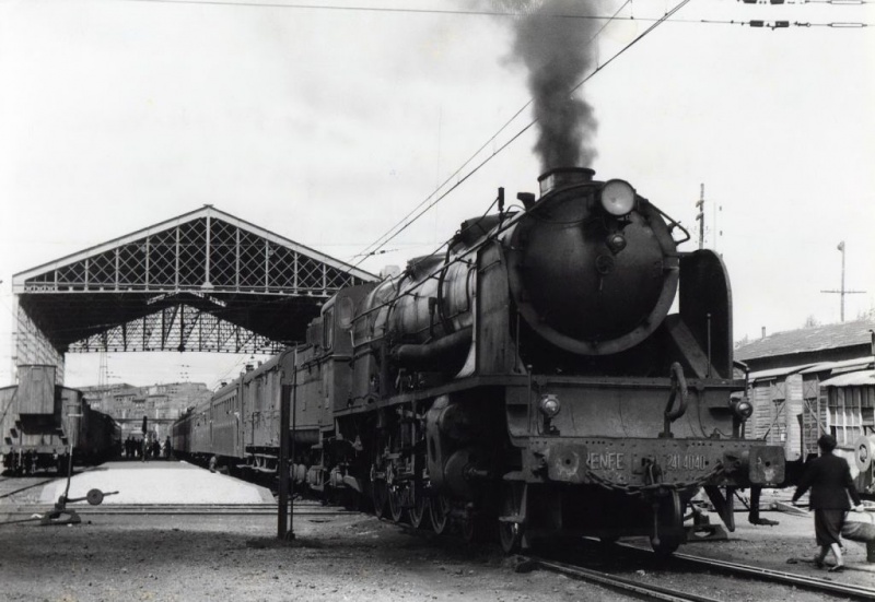 File:Maquina-de-vapor-antigua NacentaJ.jpg