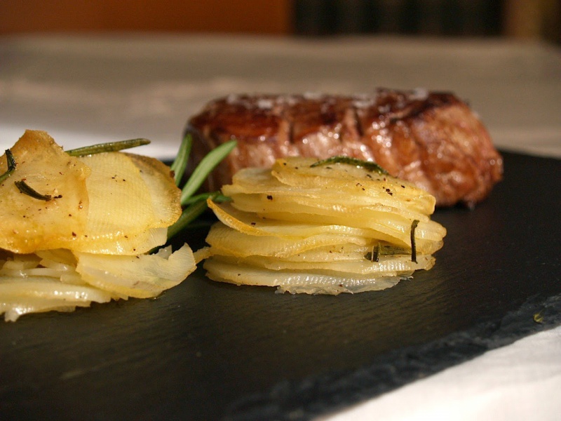 File:Patataslaminadas MartinezA.JPG