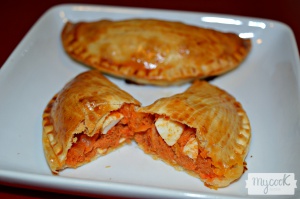 Empanada de atun de paupau.jpg