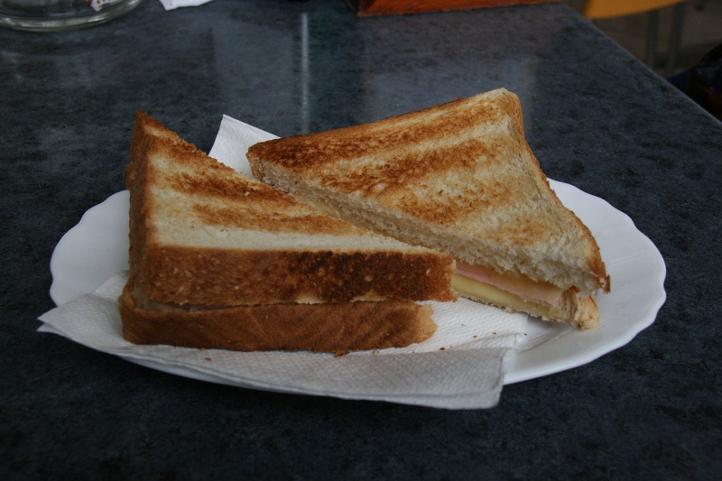File:SandwichMixto iriondoc.jpg